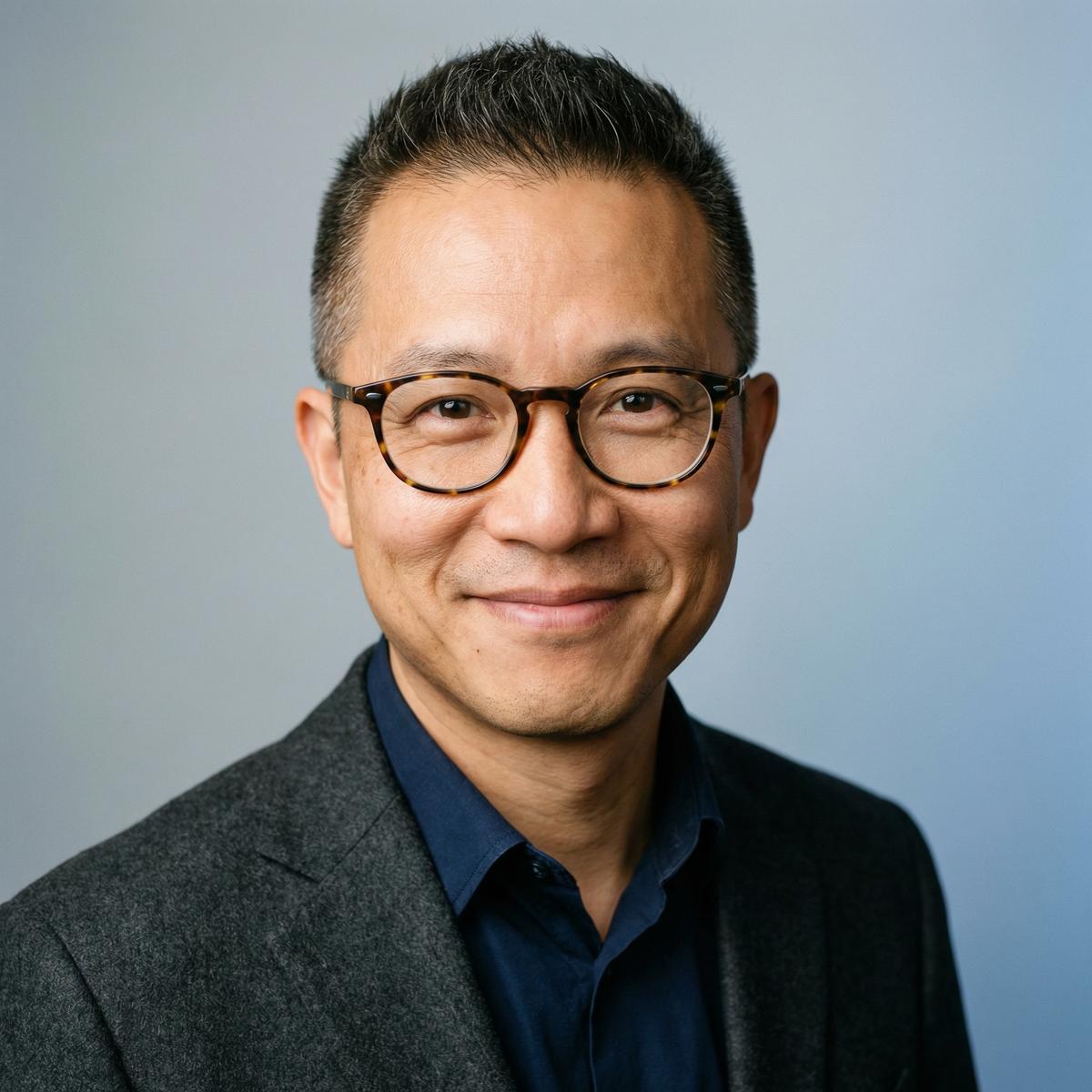 兄妹乱伦首席导演陈明远